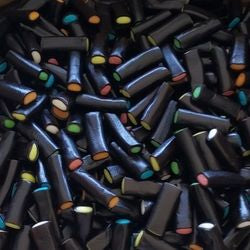 H. Mini câbles Réglisse Fourré (par 100g)